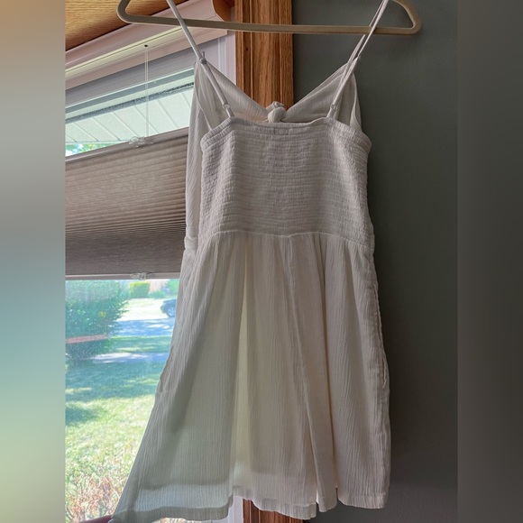 Aerie white romper - Picture 2 of 4